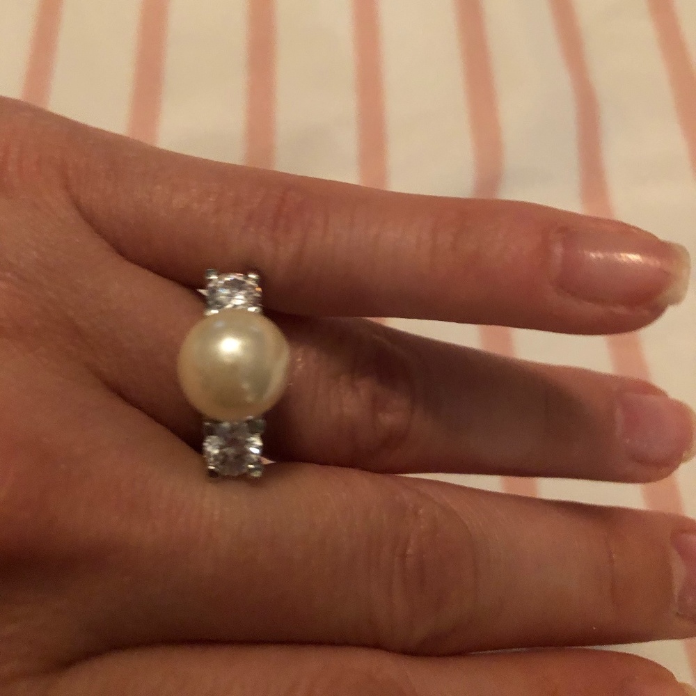 Pearl Park Lane ring.